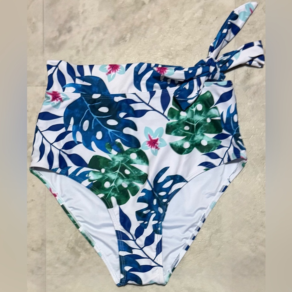 Tropical High-Waisted Bikini Bottom Size M - NWOT